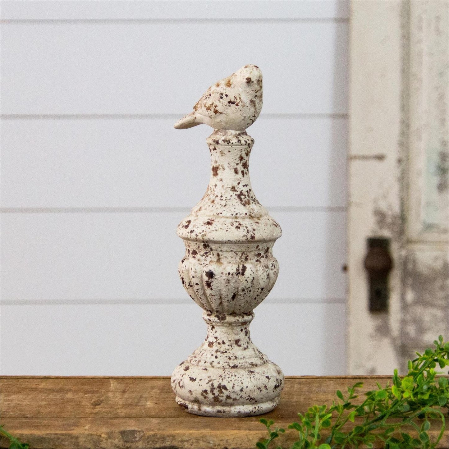 Chippy Bird On Pedestal, Lg