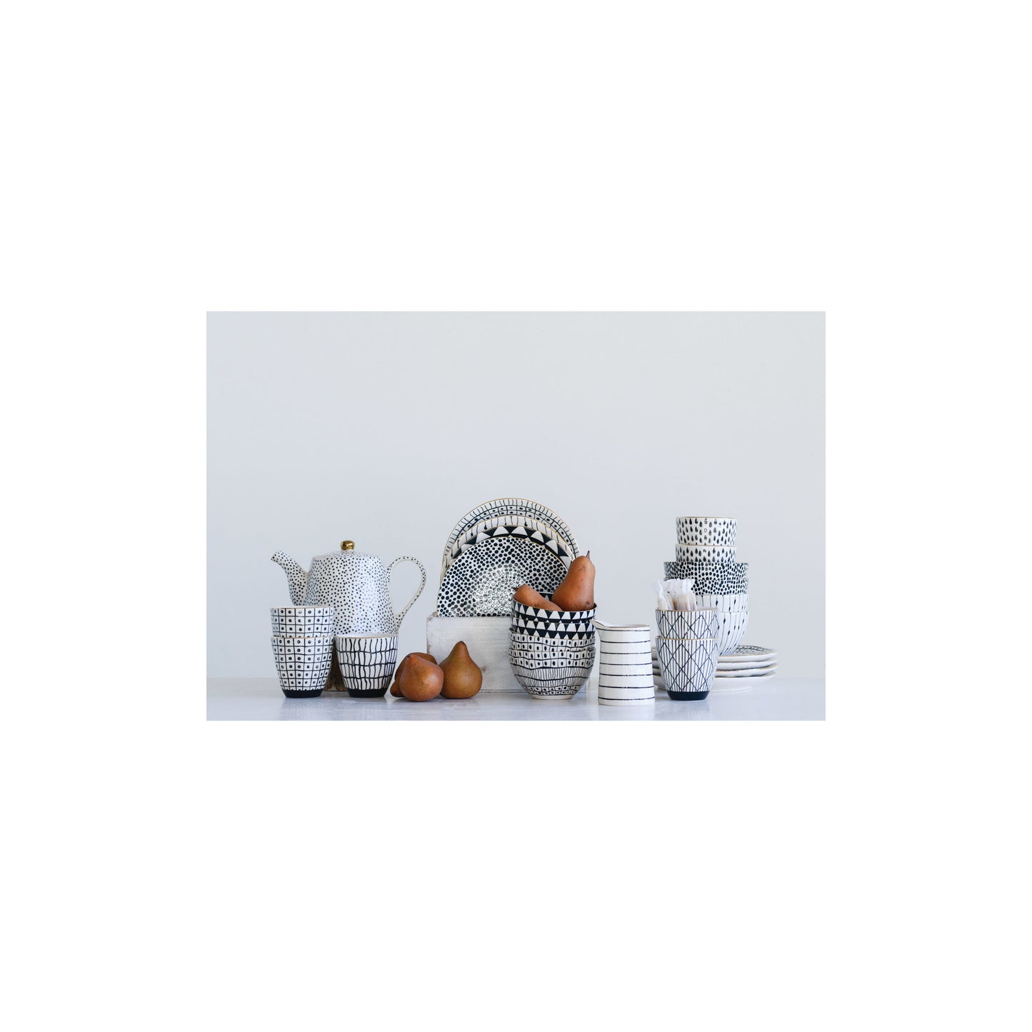 Stoneware Teapot with Dots