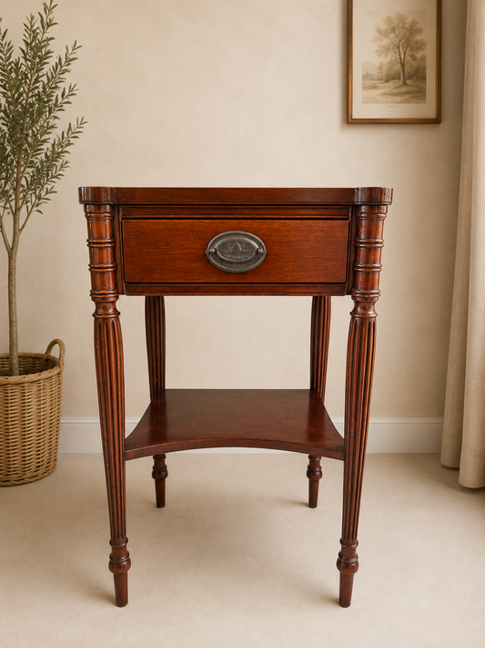 Meet “Abby” soldi wood side table/nightstand