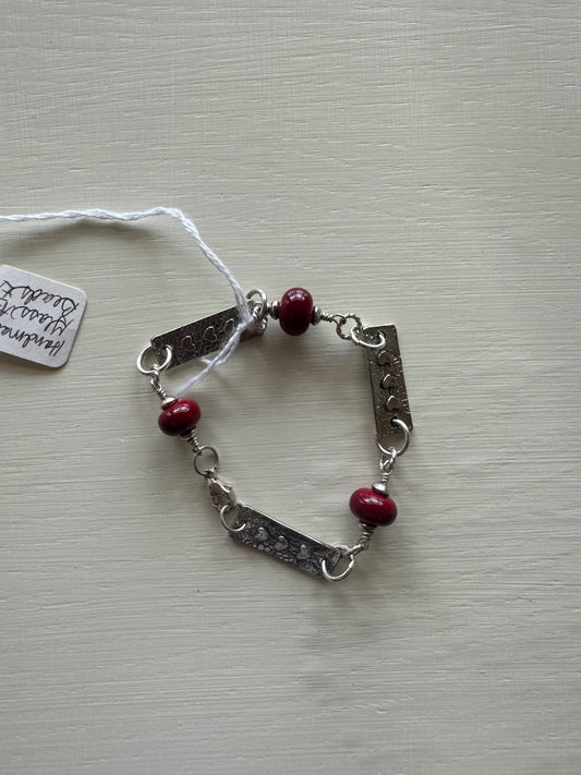 Valentine glass bead bracelet