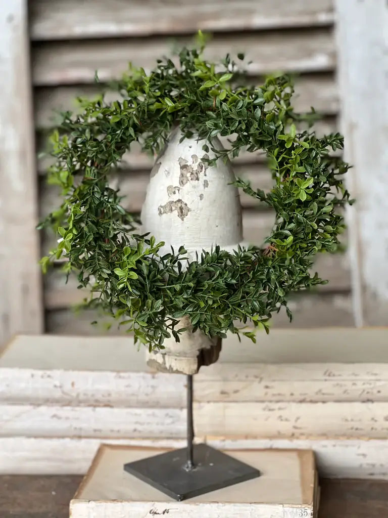 New England Boxwood Candle Ring | 8" outer, 3" inner
