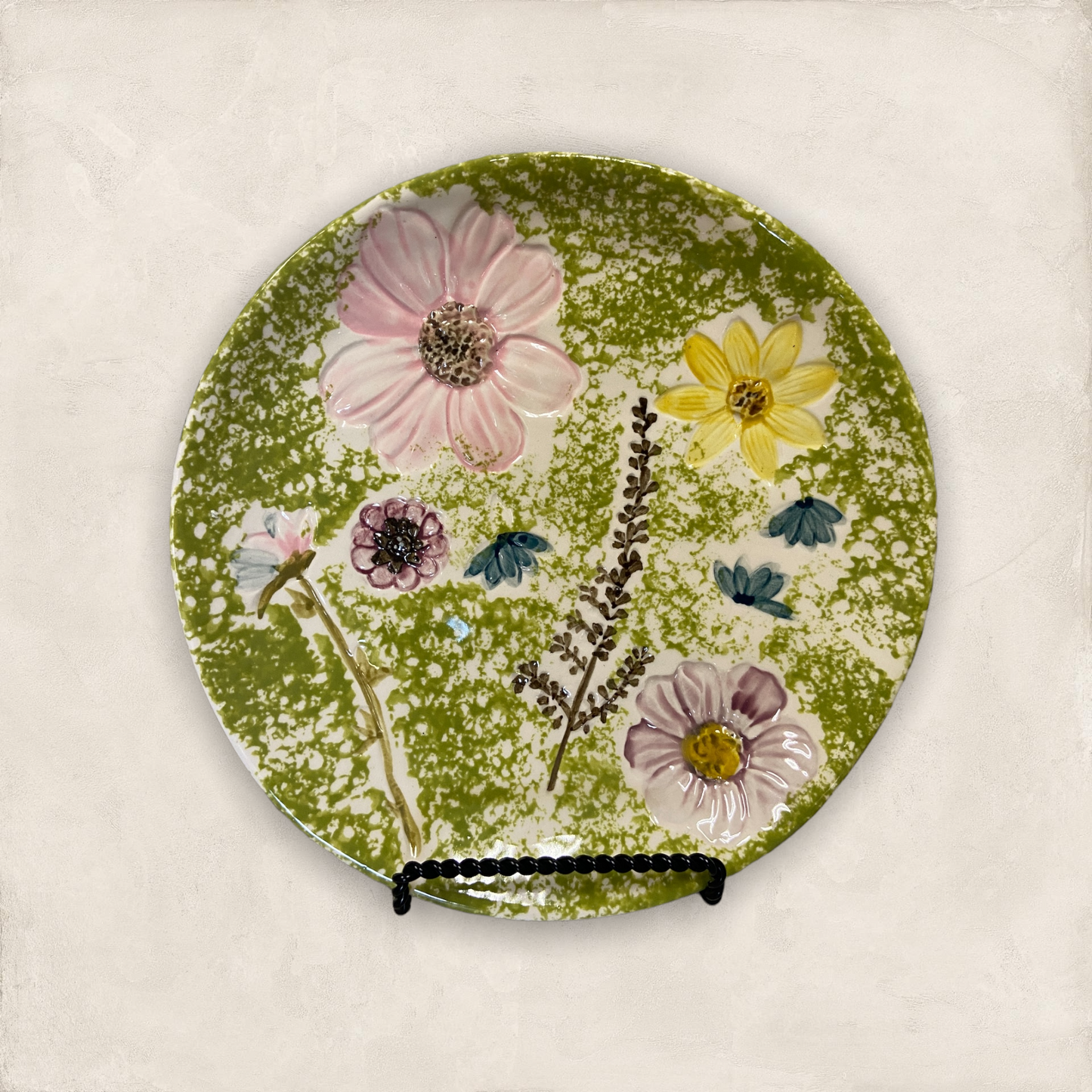 Floral green multicolored plate