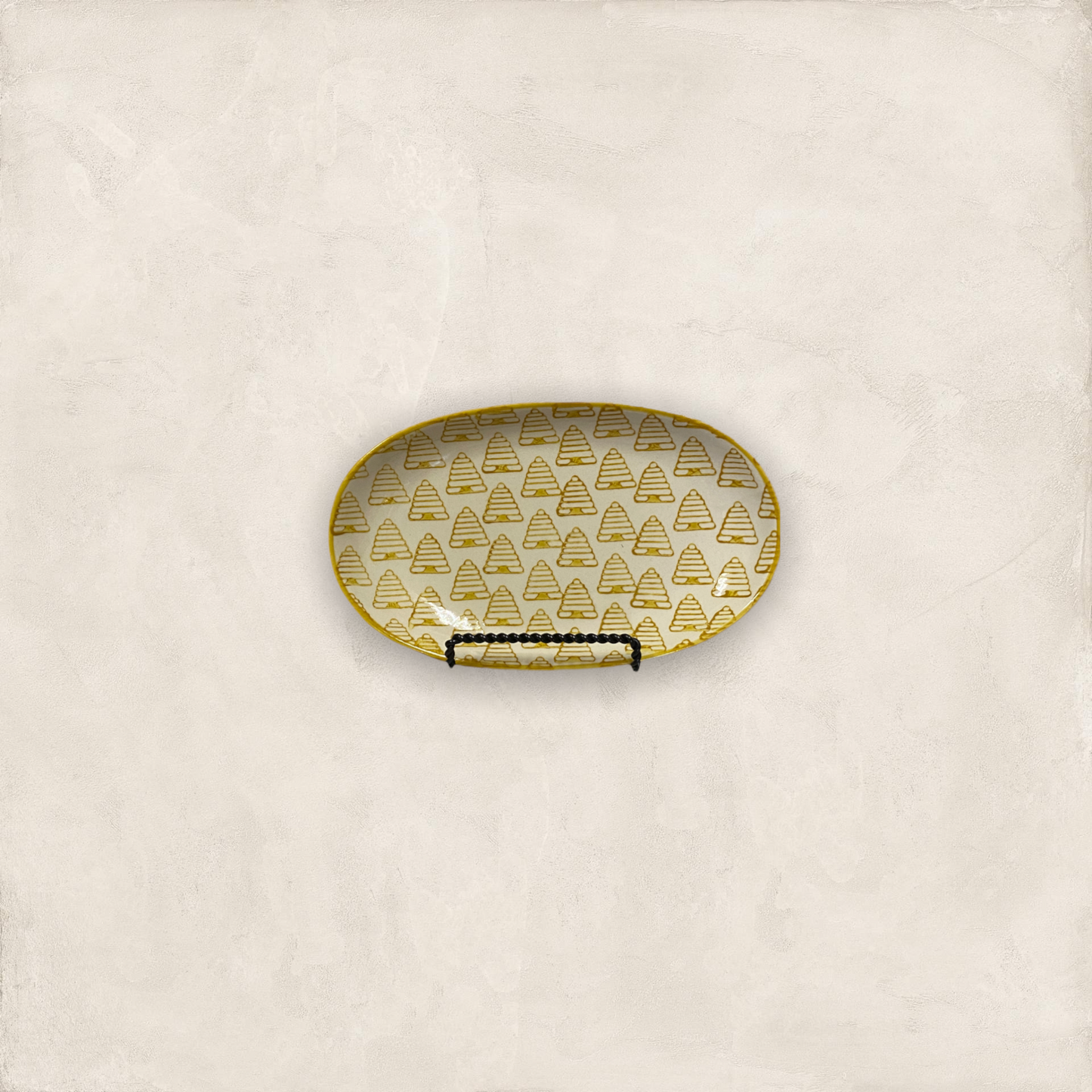 Beehives oval stoneware dish