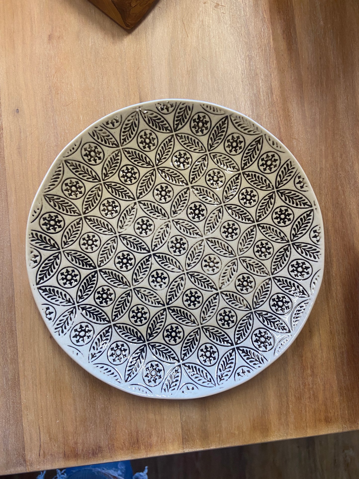 Stoneware black and white  plates